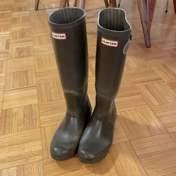 Tall Hunter Rain boots - mildly used, like new! - Picture 1 of 4